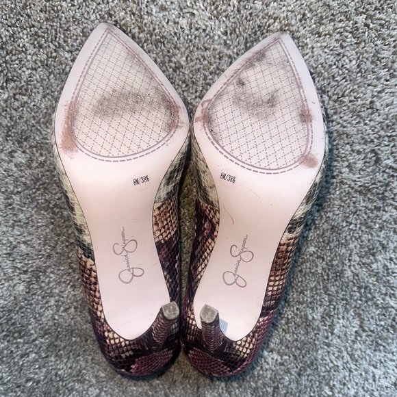Jessica Simpson Women’s Snake Print Like New Pointed Toe Pump - Size 8 - Picture 6 of 6